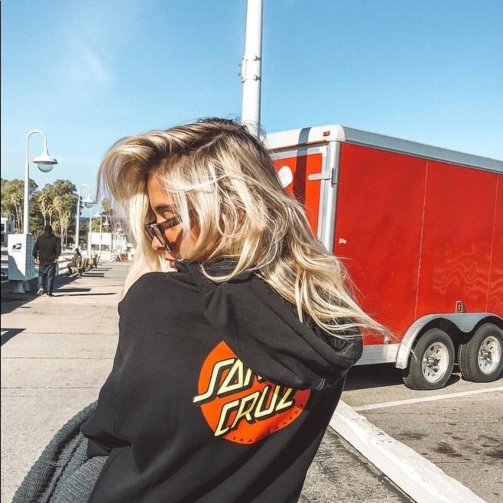 Santa Cruz Hoodie & T-Shirt